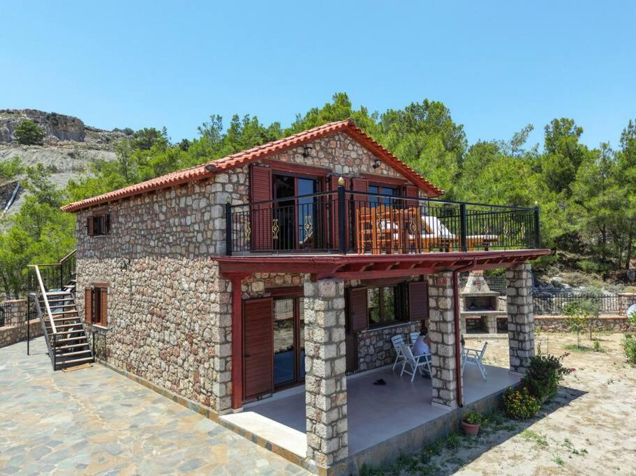 Petronas Land House 2 Villa Архангелос Екстериор снимка