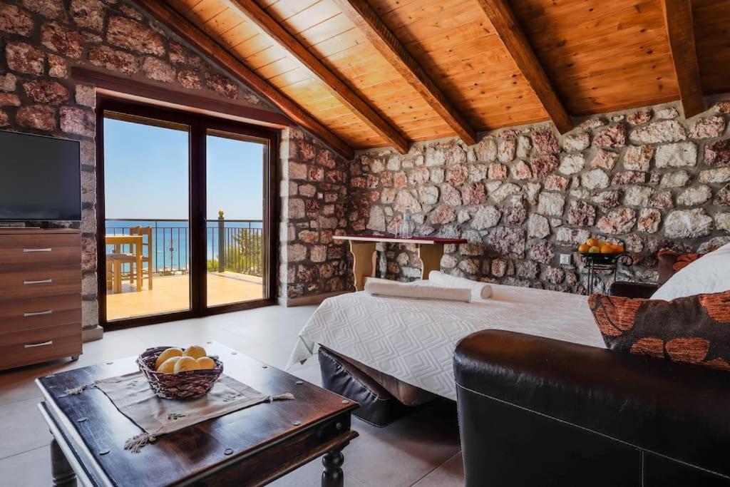 Petronas Land House 2 Villa Архангелос Екстериор снимка